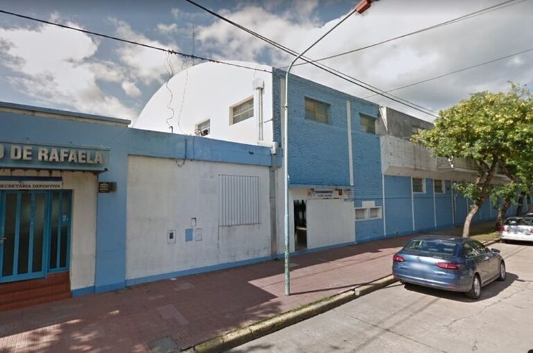 El fútbol profesional está totalmente parado en Atlético. Archivo.