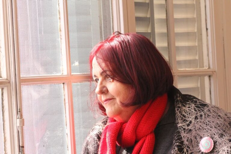 "Paso muchas horas del día en completo silencio"