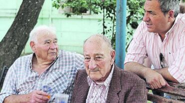 "Queremos que el proyecto de investigación incluya a la comunidad en general porque hay adultos mayores que no viven en un hogar de ancianos y debemos evaluarlos y protocolizar y hacerlo conocer a la comunidad para actuar en consecuencia cuidándolos de esta pandemia"