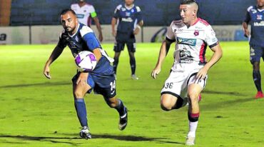 Facundo Zabala se ganó un puesto rápidamente dentro de once inicial de la Liga Deportiva Alajuelense