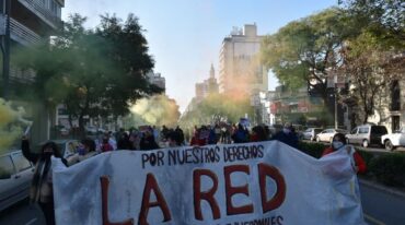 Los trabajadores marcharon por Pellegrini hacia Tribunales. Gentileza.