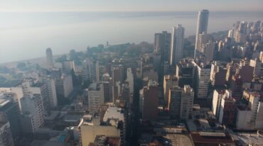 El humo cubrió Rosario el domingo a la mañana