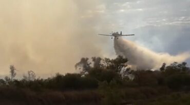Material exclusivo de los operativos en el delta del Paraná -al cual accedió Mirador Provincial- que muestra cómo se combaten las llamas. Gentileza.