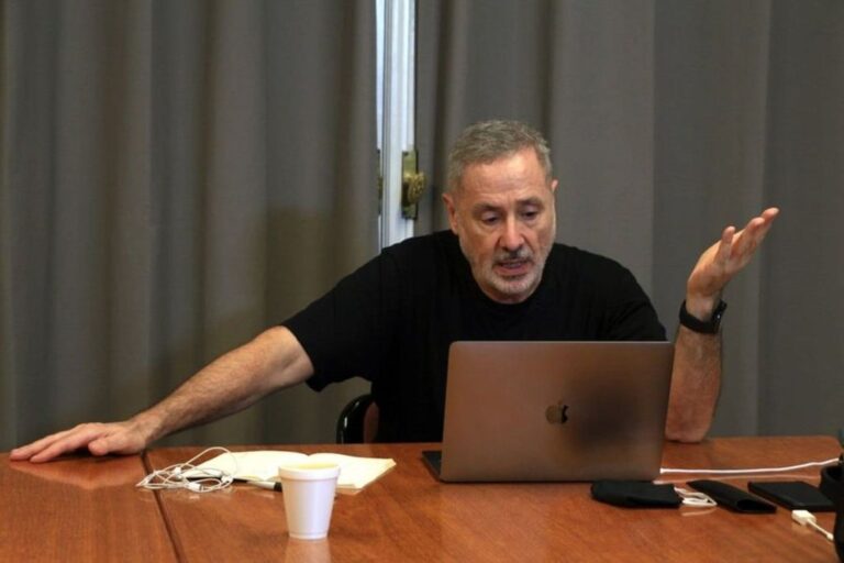 "Cuando uno ve las ametralladoras que tienen los narcos