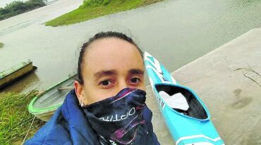La paranaense Micaela Maslein retomó entrenamientos en el Paraná. Junto con Magdalena Garro integró el K4 que ganó el bronce en los 500 metros de Lima 2019.