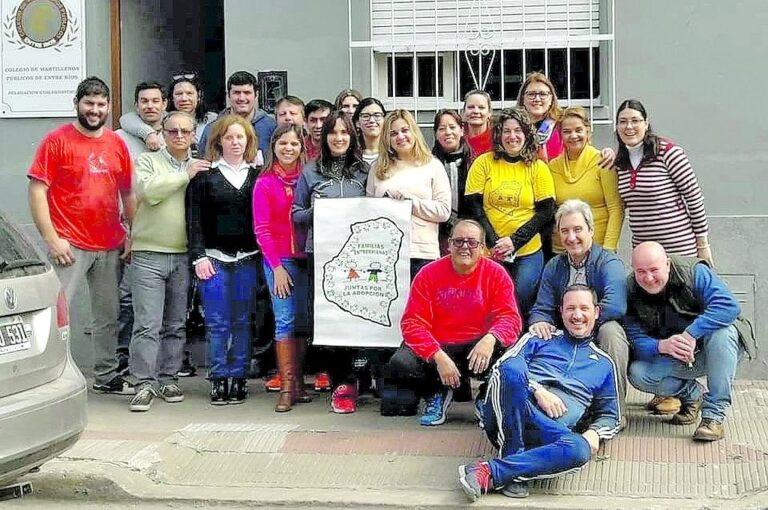 Las reuniones sirven tanto para formar e informar como para contener.