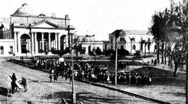 La histórica plaza Ramírez de Concepción del Uruguay
