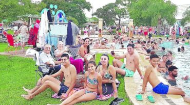Entre municipales y privados hay al menos unas mil personas