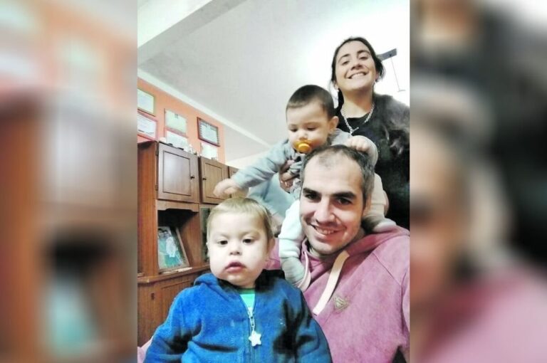 Alejandro junto con Milo y Paulino