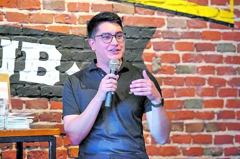 "Por publicar dos o tres fotos en las redes sociales no te garantiza una venta"