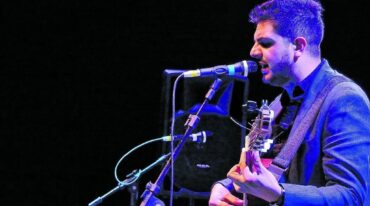 "Vivo de la música