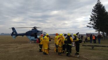 Las dotaciones de bomberos salen a combatir los focos ígneos en diferentes zonas de la provincia. Gentileza: prensa Federación Santafesina de Asociaciones de Bomberos Voluntarios.