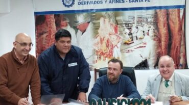 Representantes de las instituciones firmantes del convenio. Gentileza: prensa Universidad Siglo 21.