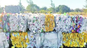 La tarea de recolección continúa siendo de la comuna y la separación y recuperación de los residuos