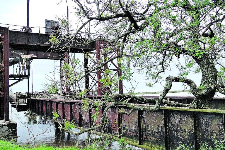 El muelle entrerriano del transbordador ferroviario