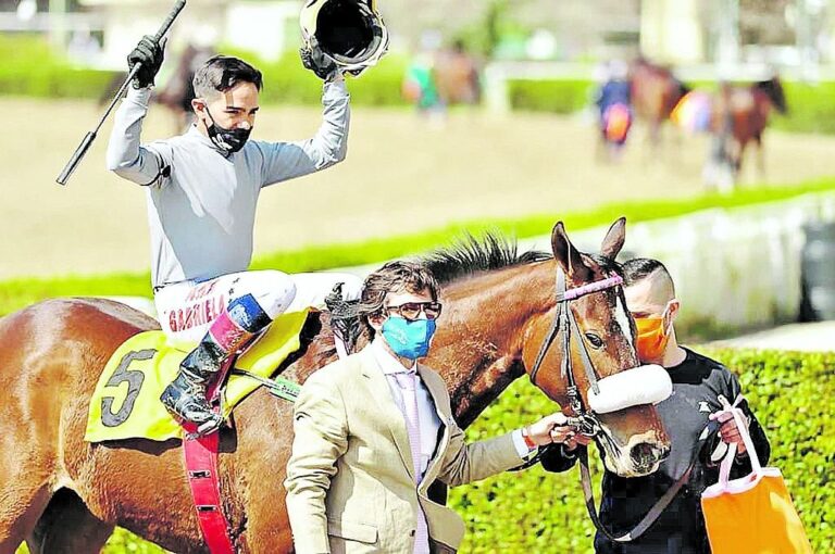 El 11 de setiembre fue una fecha inolvidable para Bonasola por su gran triunfo en el Hipódromo de Palermo.