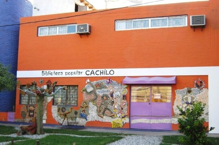 La Cachilo funciona como un aglutinante. En los 20 años que lleva de vida