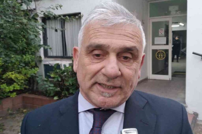 "La Cámara no puede desconocer las atribuciones que tiene la Legislatura y su potestad de dictar leyes"