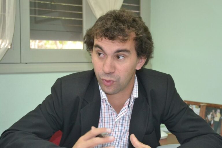 Mónaca reclamó que manera urgente la nueva concesionaria de la Autovía comience con las obras de mantenimiento debido a la falta de atención y el aumento del deterioro de la ruta. Archivo.