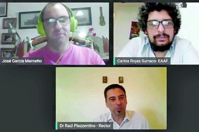 "Los debates en torno a los derechos humanos deben ser una parte constitutiva de las sustancias de la formación de docentes y alumnos"