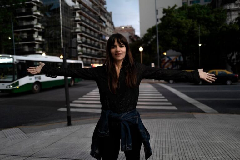 Con más de 110.000 reproducciones en todas las plataformas en las primeras dos semanas de su estreno