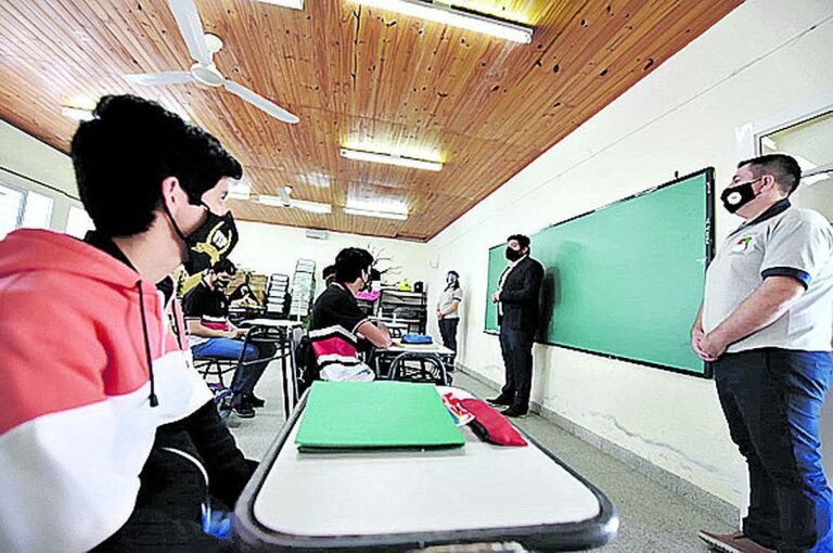 El regreso a las clases presenciales que inició el lunes 26 de octubre en algunos departamentos entrerrianos.