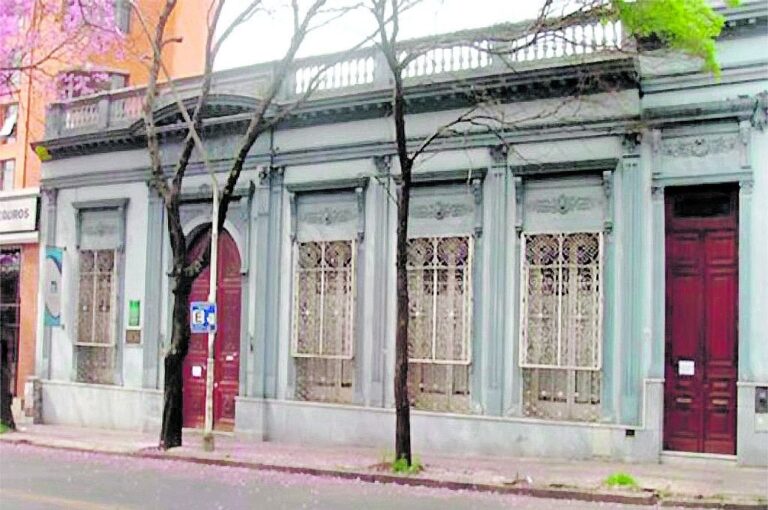 El de la Biblioteca Provincial es un edificio distinguido