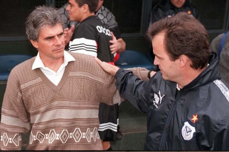 Mario Zanabria y Marcelo Bielsa