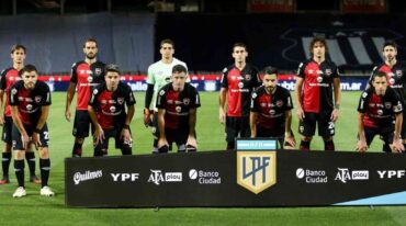 Así salió el equipo de Newell's que debutó y cayó en Córdoba ante Talleres. Archivo.