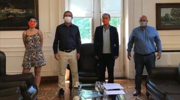 Javkin acuerda con la idea de autonomía municipal
