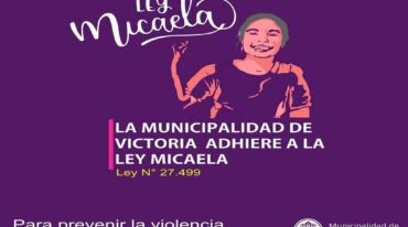 La normativa establece que las capacitaciones obligatorias en materia de género y violencia contra las mujeres están destinadas a funcionarios y trabajadores municipales.