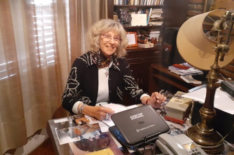 María Beartriz Bolsi es profesora en Letras