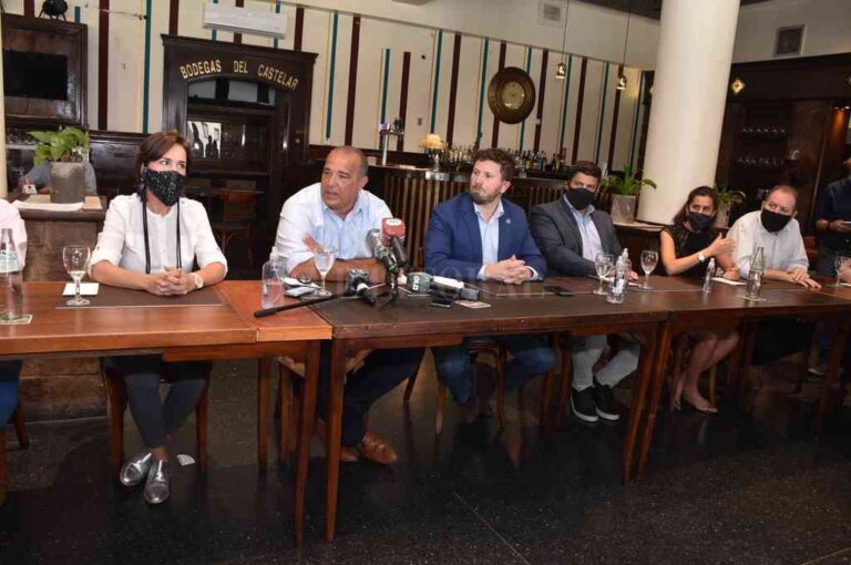 Los referentes políticos reclamaron diálogo para acordar soluciones a la crisis