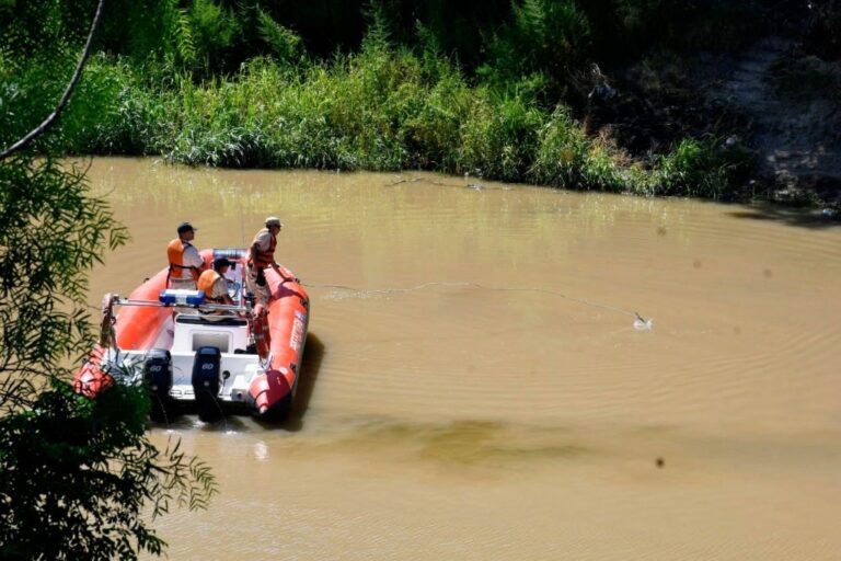 Los fiscales lograron demostrar que el condenado arrojó a desagües peligrosas sustancias que terminaron en el arroyo Saladillo. Archivo.