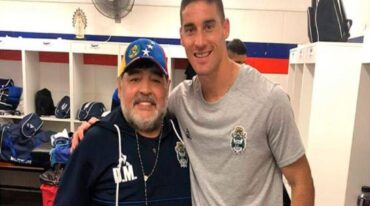 Junto con el astro y actual entrenador Diego Maradona
