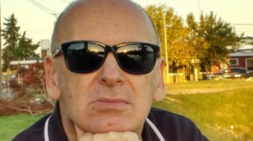 Serruya reconoce que indagó la poesía menos que en teatro o narrativa. "Pero escribir es un único acto. Los géneros