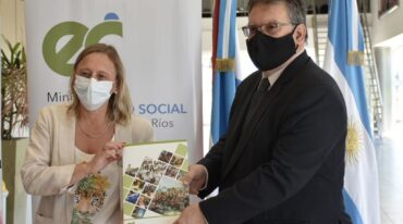 Se concretó la entrega de aportes por un monto total de inversión del Estado provincial de 668 mil pesos.
