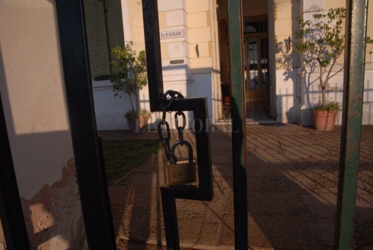 ¿Cerradas hasta cuándo? Reabrieron gimnasios