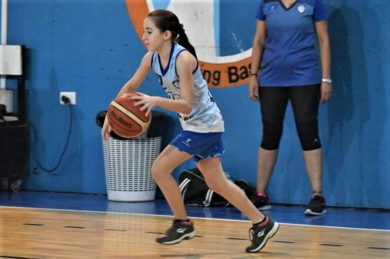 Rowing no pudo ganar en el cierre de la primera rueda.   Gentileza Prensa APBF