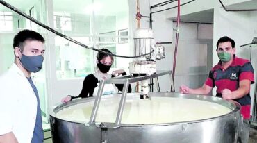 Alumnos de la Escuela Agrotécnica de Villaguay se preparan para un salto en agregar valor a su trabajo.