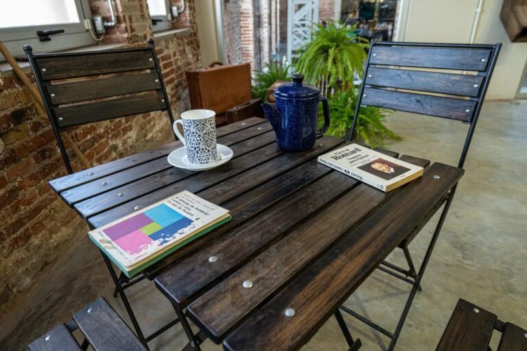 Se trata de un espacio para pensar entre todos y todas la literatura desde diferentes ángulos