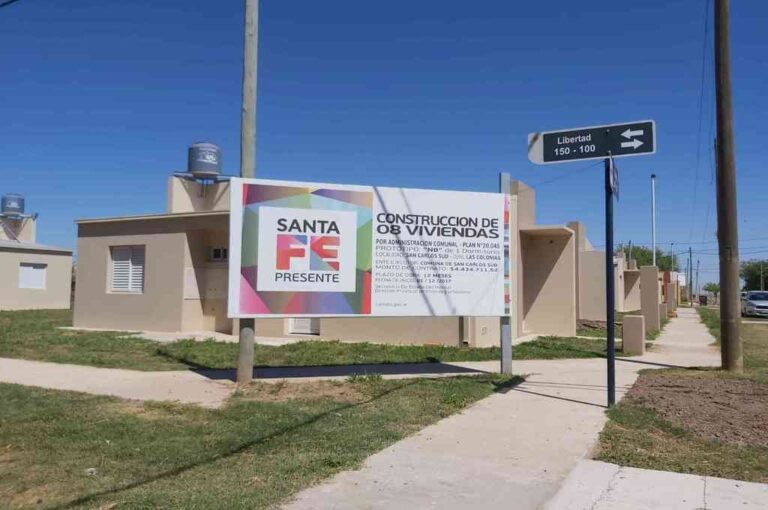 El presidente comunal recordó que desde 2017 se viene desarrollando un programa que permite el recambio de luminaria tradicional por LED en distintos barrios de la localidad. Archivo.