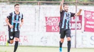 Pereyra festejando el gol. Gentileza de Prensa de Defensores de Villa Ramallo