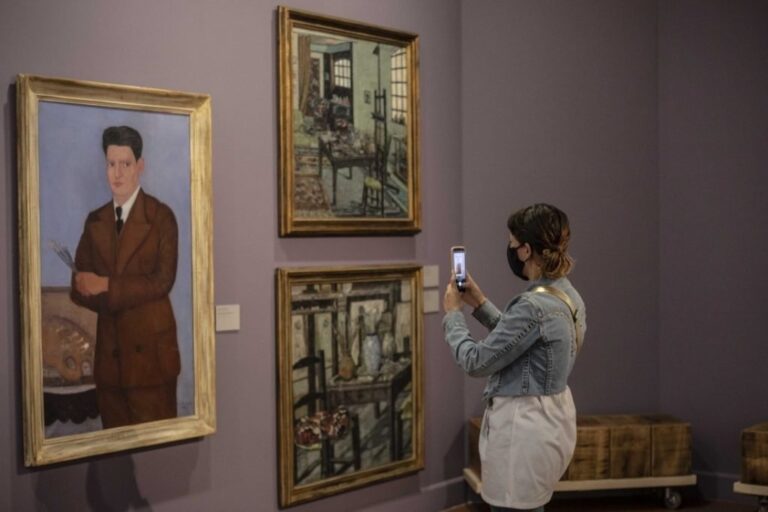 Volver a entrar a un museo para ver una exposición: sensaciones inefables después de largos nueve meses sin poder hacerlo. Comenzó a ocurrir este fin de semana