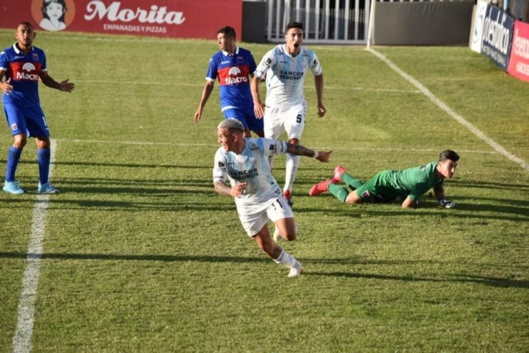 Goles que sirven. En una ráfaga y cuando el partido se moría