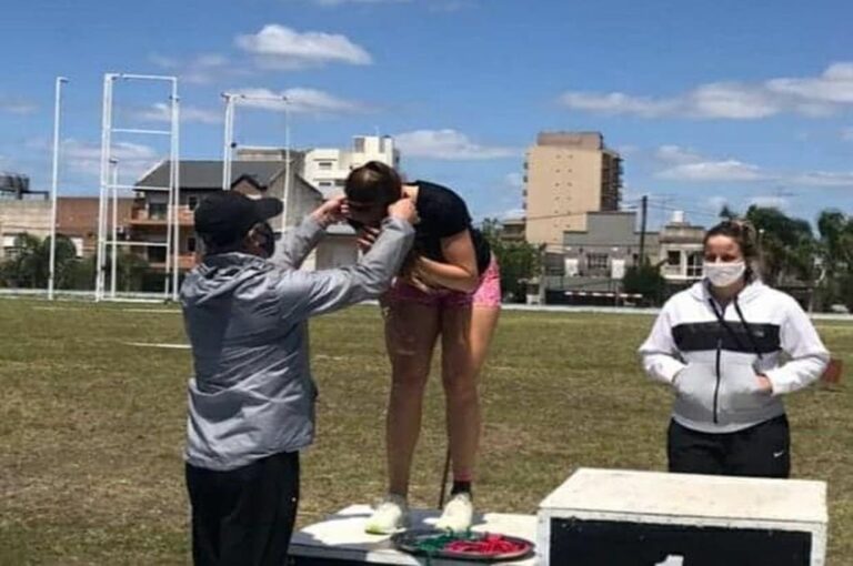 La concordiense Luna Tenorio prevaleció entre las damas en Salto en Largo. 'Luego de esperar tanto tiempo para volver a competir los atletas