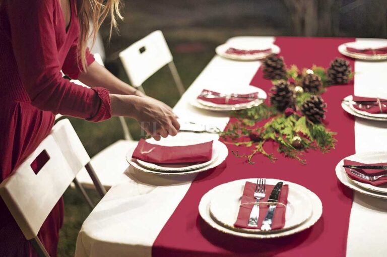 A pocos días de la tradicional cena de Nochebuena aún se aguarda el criterio que dará a conocer la provincia. Archivo El Litoral