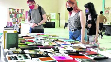 Paraná se convirtió en una gran librería con múltiples propuestas en la octava edición de la Feria del Libro.