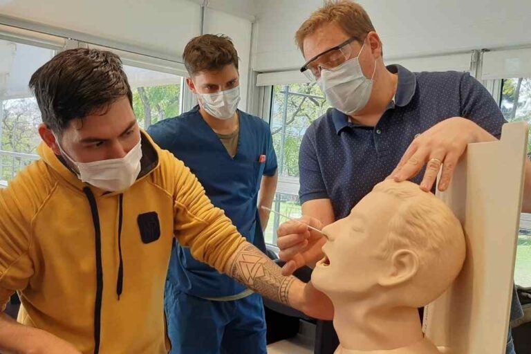 161 simulaciones se realizaron en contexto de pandemia por iniciativa del Cesir. El trabajo fue reconocido por la British Medical Journal Leader.    Gentileza
