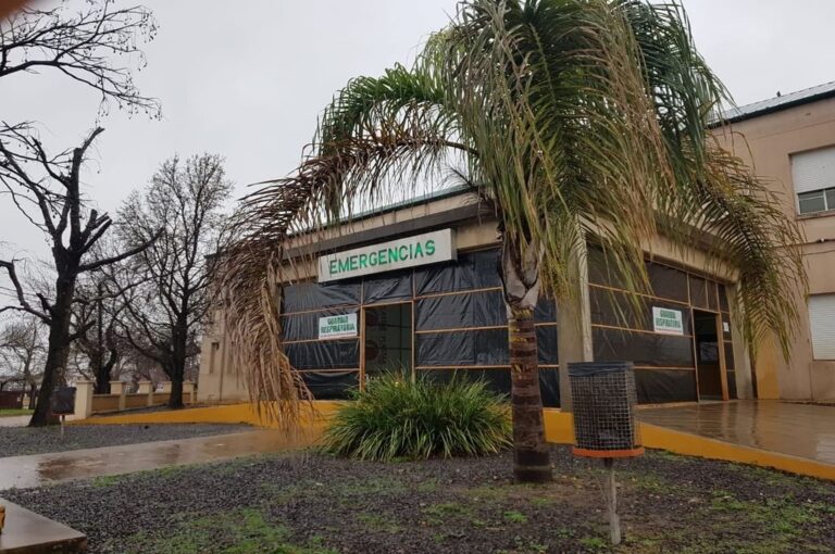 Por el crecimiento de los contagios se ha decidido ampliar el número de camas y de espacios físicos.